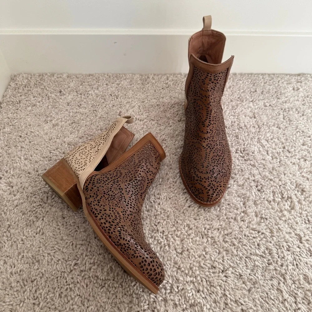 Jeffrey Campbell Oriley Cut Out Booties - Picture 4 of 6